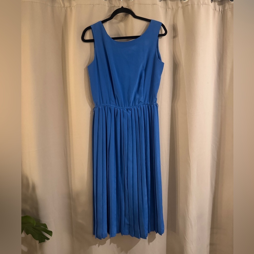 Leslie Fay Blue Pleated Midi Dress